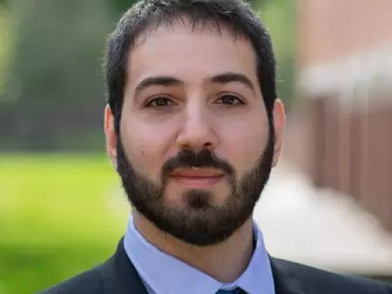 makram headshot